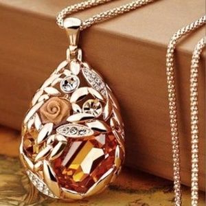 18K Yellow Gold Wheat Decorative Pendant